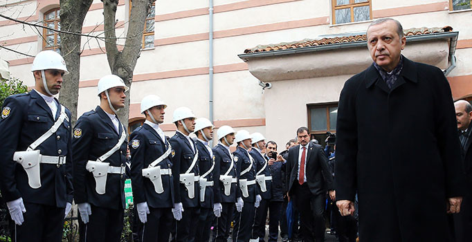 Erdoğan: Size verilen hakları terörle mücadelede kullanmaktan çekinmeyin