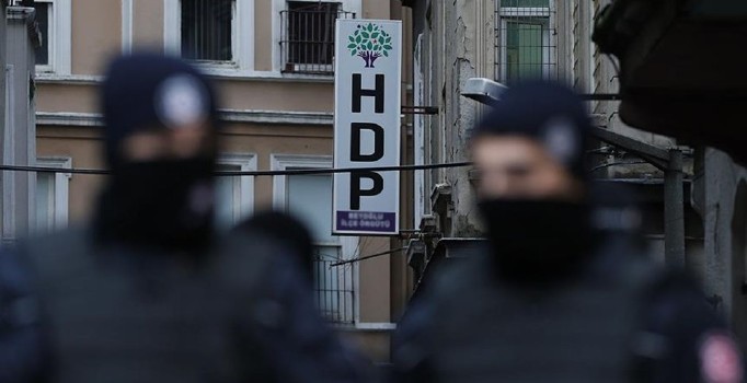 7 ilde HDP'ye yönelik operasyon: 200'e yakın gözaltı | Son dakika haberleri