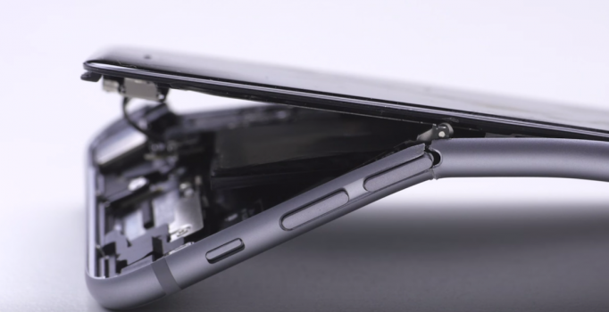 Yeni iPhone bükülmeyecek