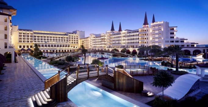 Garanti, Mardan Palace'i satın almak için harekete geçti