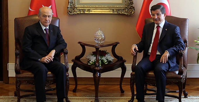 Başbakan Davutoğlu, 
Bahçeli'den randevu talep etti