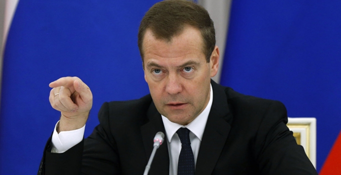 Rusya Başbakanı Medvedev, Obama yönetimini anlattı