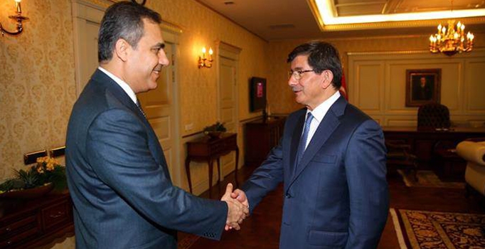 Davutoğlu, MİT Müsteşarı Hakan Fidan ile görüştü