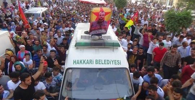 PKK'nın Hakkari sorumlusu Barış Tekçe böyle uğurlandı