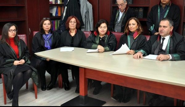 İzmir Barosu yaz saati uygulamasının kaldırılması için TBMM'ye faks çekti