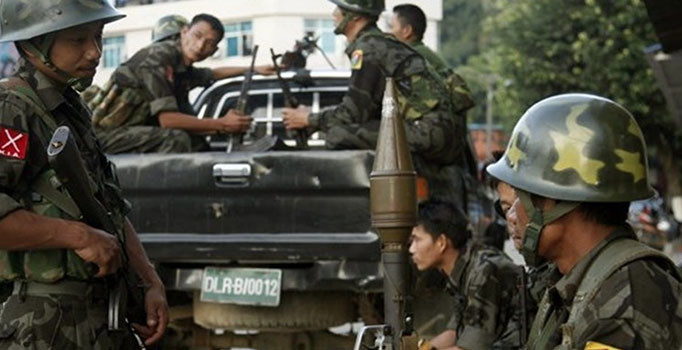 BM: Rohingyalar'ın öldürüldüğü, tecavüze uğradığı ve evlerinin yakıldığına dair günlük raporlar var