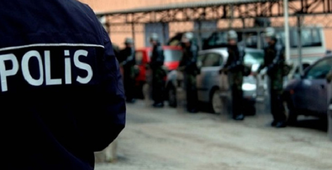 Çukurca'da PKK operasyonu; 4 kişi gözaltına alındı