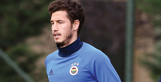 Salih Uçan’dan serbest düşüş!