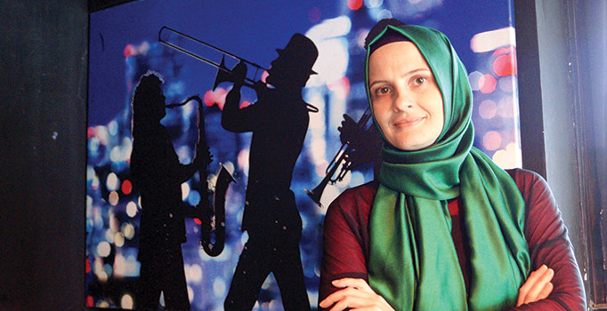 Nurcan Toprak, modern insanın depresyon karanlığına 36 öyküyle ışık tutuyor