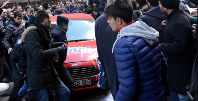 Kayseri'de CHP Gençlik Kolları Başkanı Cemre Doğan'a saldırı | Son dakika haberleri