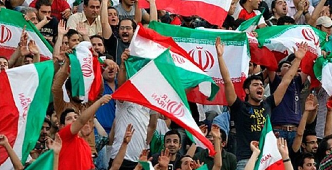 Esad rejimini protesto eden İranlı taraftarın yayını kesildi