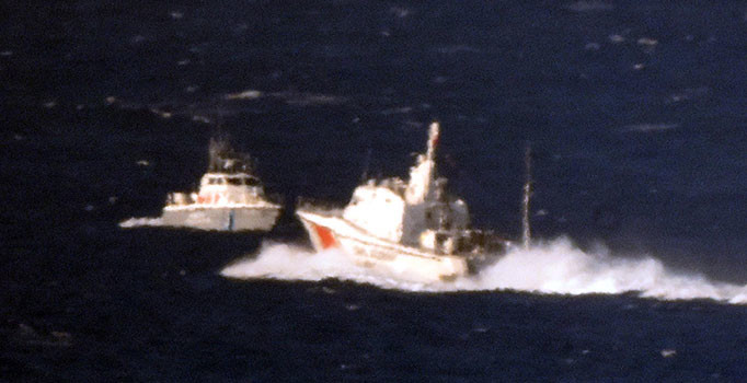 Kardak'ta Türk ve Yunan botları arasında yine gergin anlar | Son dakika haberleri