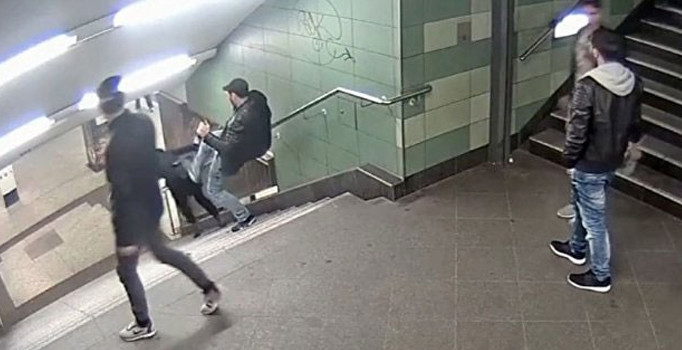 Almanya'nın peşinde olduğu tekmeci yakalandı