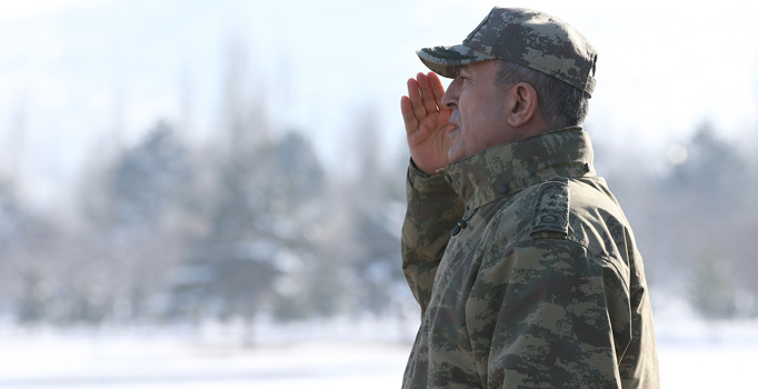 Genelkurmay Başkanı Akar: Kahraman komandolarımızla arazide baş edemeyince...