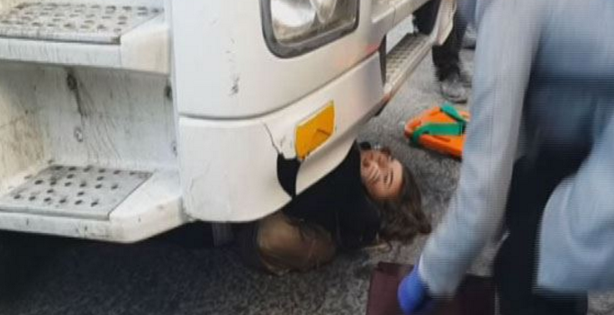 İstanbul Leven'te kadın hafriyat kamyonunun altında kaldı