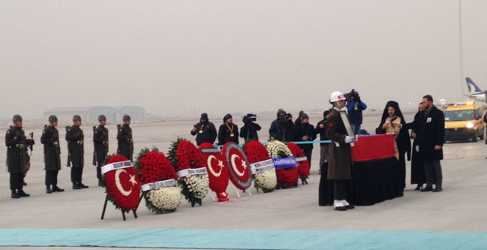 Rus büyükelçi Andrey Karlov, devlet töreniyle uğurlandı