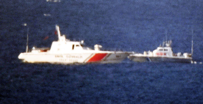 Kardak'ta gerginlik tırmanıyor: Sahil güvenlik uçağı da eşlik etti