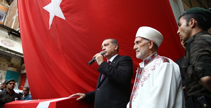 Erdoğan: Güvenlik güçlerimiz 
yüzlerce teröristi gömdü