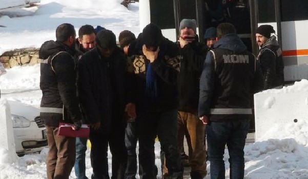 FETÖ, Bursa'da evini satıp Bank Asya'ya yatıranın hac sevabı kazanacağını söylemiş