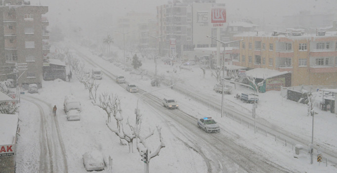 Meteorolojiden Erzurum Ağrı Kars ve Iğdır illeri için kar yağışı uyarısı verdi