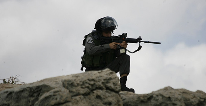 İsrail askerlerinin vurduğu Filistinli Faris el-Bayid hayatını kaybetti