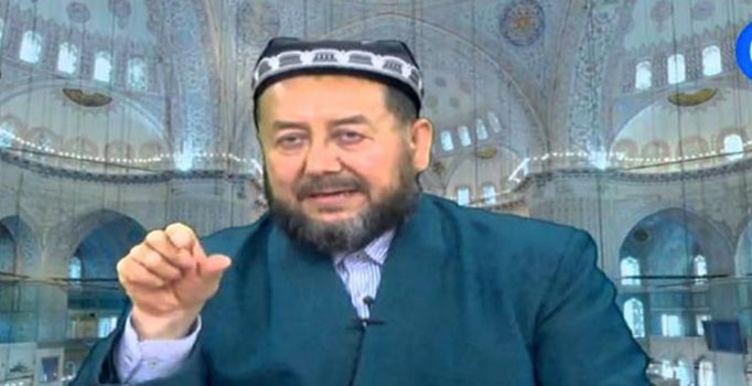 Doğu Türkistan’ın acı günü: Abdulhekim Teklemakan toprağa verildi