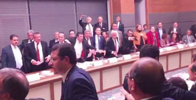 TBMM Anayasa Komisyonu'nda tartışma çıktı - Son dakika haberleri