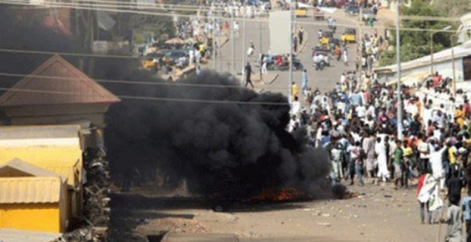 Kamerun'da Noel pazarına bombalı saldırı | Son dakika