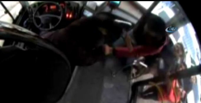 Kahramanmaraş'ta otobüs şoförünü darp ettiler