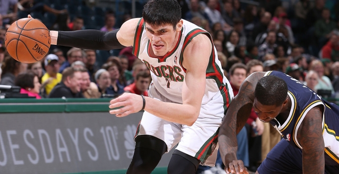 Ersan İlyasova'dan 21 sayı