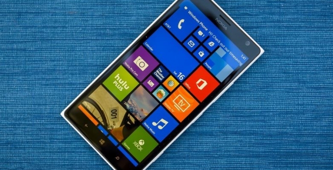 Microsoft Surface Smartphone geliyor!