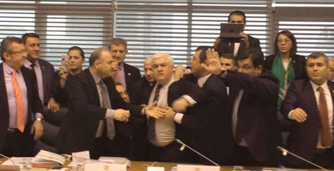 TBMM Anayasa Komisyonunda tartışma çıktı | Son dakika haberleri