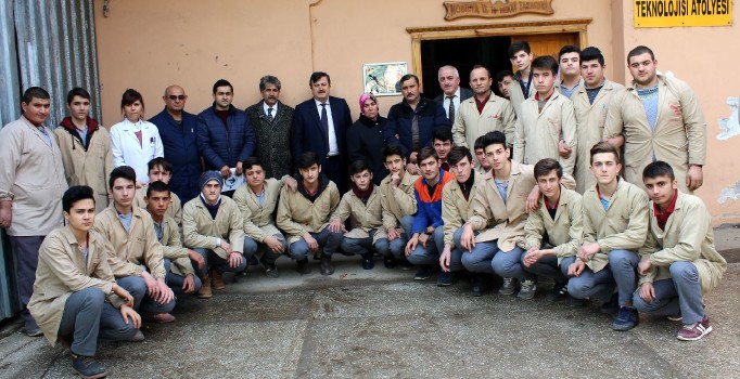 Hakkari şehidi Mehmet Necati Vidinli adı mezun olduğu okulda yaşatılacak