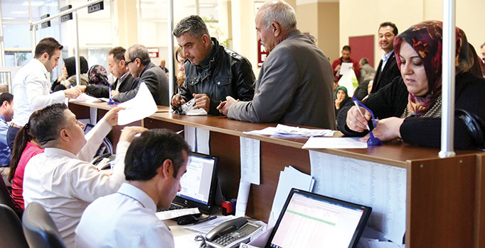Yeni yılda asgari ücret yine vergiye takılacak