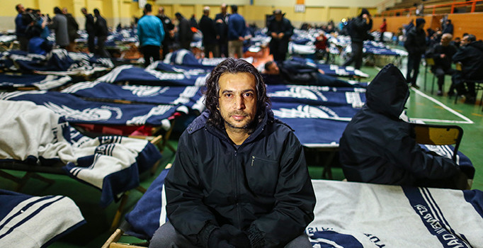 Selçuk Parsadan'ın oğlu evsizler barınağında: Babam hayattayken muhteşem bir hayatım vardı