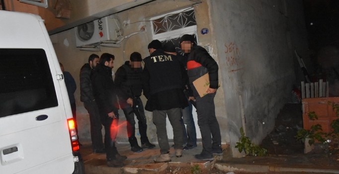 İzmir'de DEAŞ operasyonu: 5 kişi gözaltına alındı | Son dakika haberleri