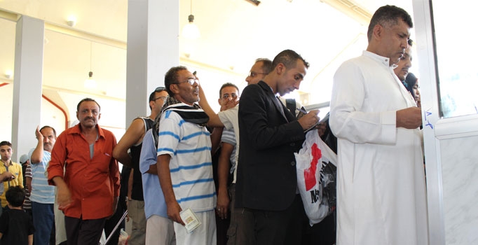 Yemen'in Aden şehrine 
geri dönüşler başladı