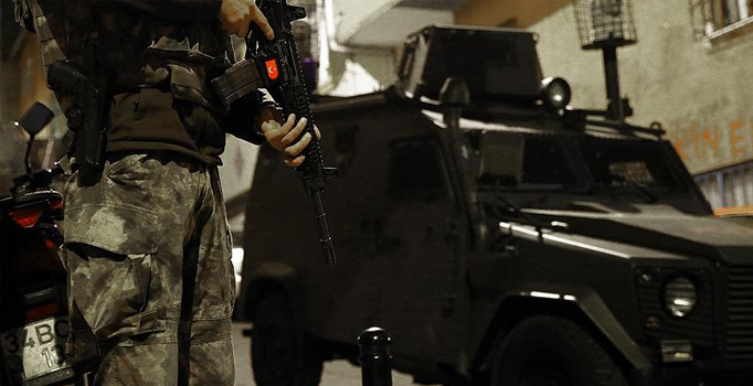 İstanbul'da terör operasyonu: 12 gözaltı | Son dakika haberleri