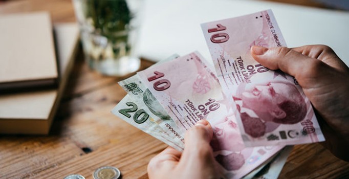 Halkbank'ın esnaf kredilerinde faiz indirimi Resmi Gazete'de