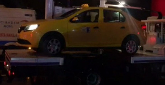 Teröristlerin olay yerine geldiği iddia edilen taksi emniyete götürüldü