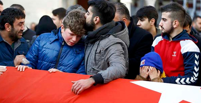 Reina kurbanı Arık'a böyle veda ettiler