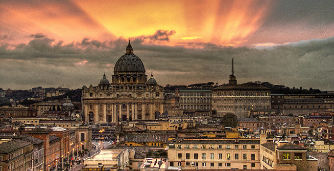 İtalya, AB'nin Rusya'ya uyguladığı yaptırımların kaldırılması için harekete geçti