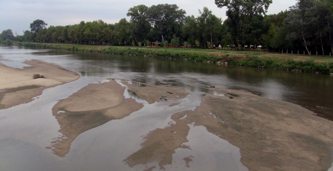 Su seviyesi azalan Meriç Nehrinin debisi yükseldi!