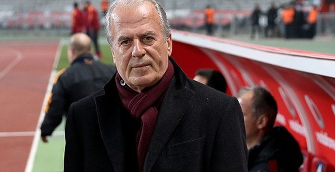 Bursaspor Mustafa Denizli'yi ikna etmeye çalışıyor