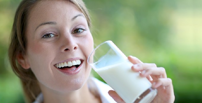 Yılbaşı kilolarını vermek için günde iki bardak süt için