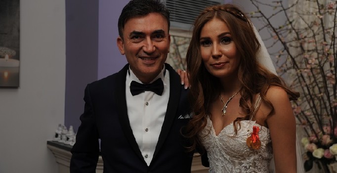 Mehmet Akbay, nam-ı diğer 'Gezegen Mehmet' evlendi