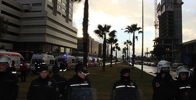 Vali Ayyıldız İzmir saldırısını hangi örgütün gerçekleştirdiğini açıkladı: İlk bilgiler PKK