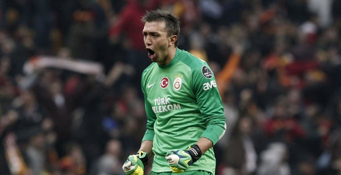 Galatasaray'ı üzen haber: Fernando Muslera'nın parmağı çıktı