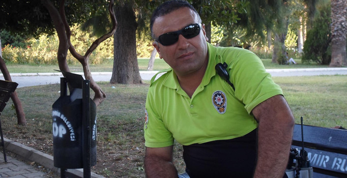 İzmir'de katliamı önleyen kahraman polis Fethi Sekin