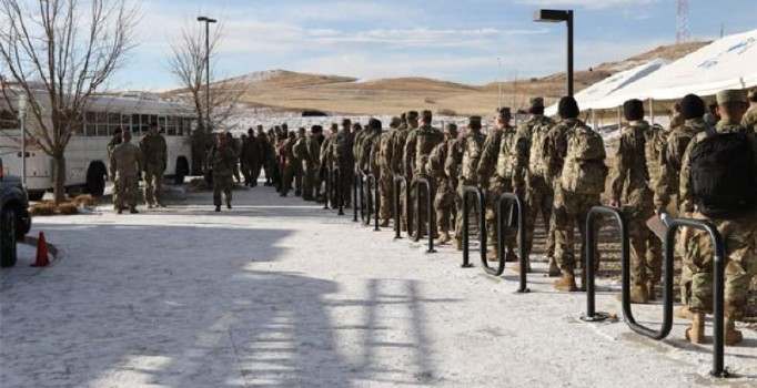 Rusya sınırına yüzlerce ABD tankı